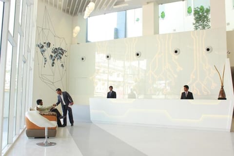 Staff, Day, Lobby or reception, Guests