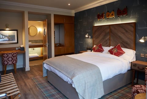 The Boathouse Inn & Riverside Rooms Auberge in Chester