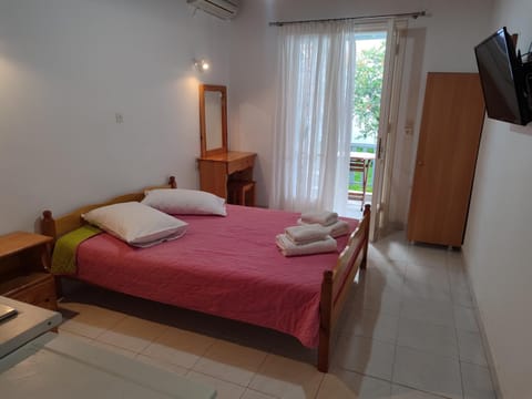 Elena Rooms Bed and Breakfast in Agios Nikitas