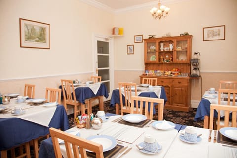 Binton Guest House Bed and Breakfast in Filey