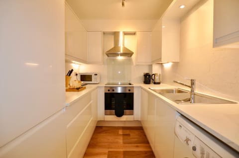 Marlyn Lodge – City of London Condo in London