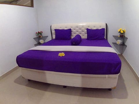 24/7 Bed & Breakfast Bed and Breakfast in Kuta Selatan