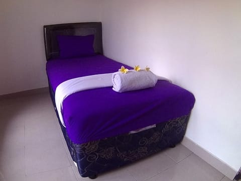 24/7 Bed & Breakfast Bed and Breakfast in Kuta Selatan