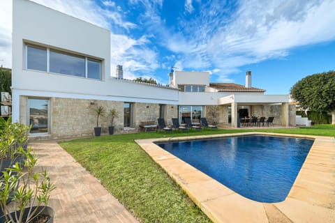 Solarium, Swimming pool
