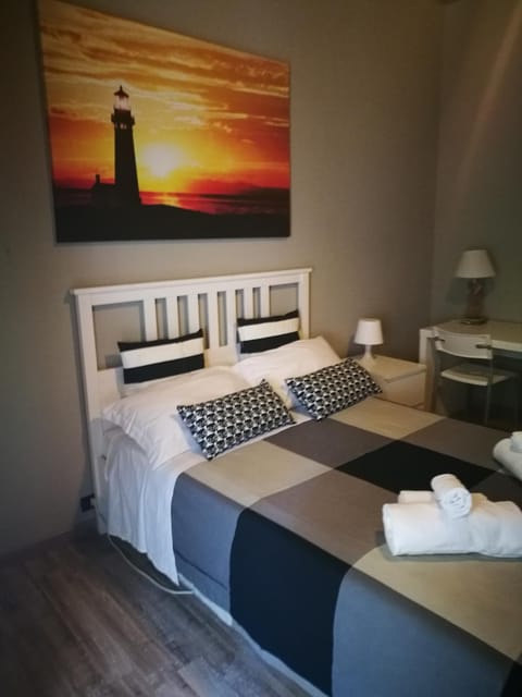 Bed, Decorative detail