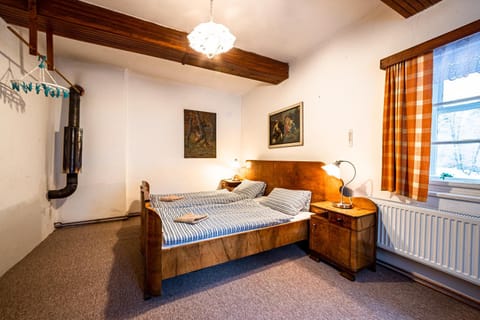 Bed, Photo of the whole room, Bedroom, Garden view, Facility for disabled guests