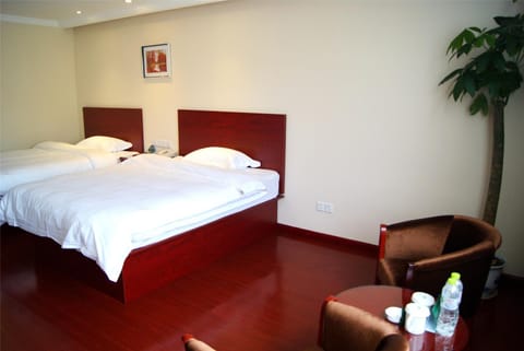 GreenTree Inn Shandong Qingdao Development District SDUST Express Hotel Hotel in Qingdao