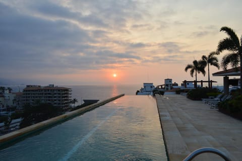 Balcony/Terrace, Swimming pool