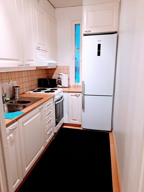 Kitchen or kitchenette, minibar, pet friendly, toaster