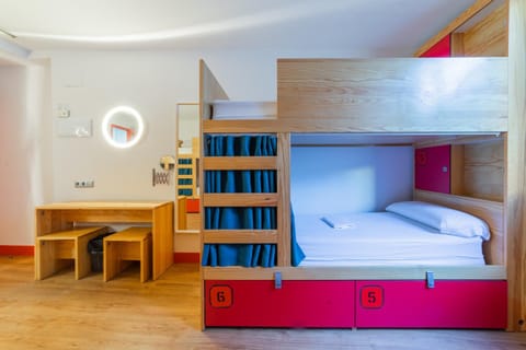 Decorative detail, bunk bed