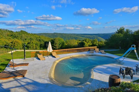 Garden, Beach, Garden view, Mountain view, Pool view, Swimming pool, Swimming pool