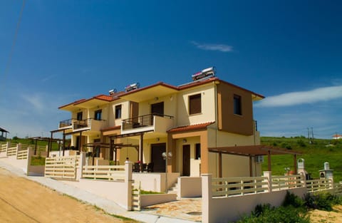 Ianthi Maisonettes Eigentumswohnung in Halkidiki