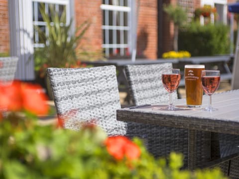 The Old Hall Hotel Hôtel in Caister-on-Sea