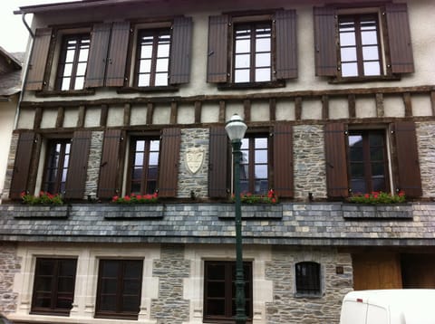Au Chant Des Marmites Bed and Breakfast in Saint-Lary-Soulan