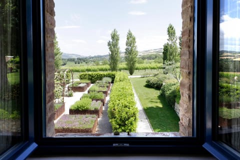 Tenuta Santi Giacomo e Filippo Country House in Marche