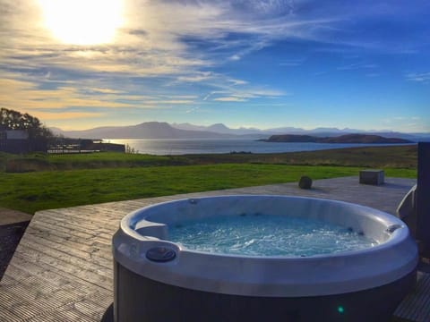 Natural landscape, Hot Tub, Mountain view