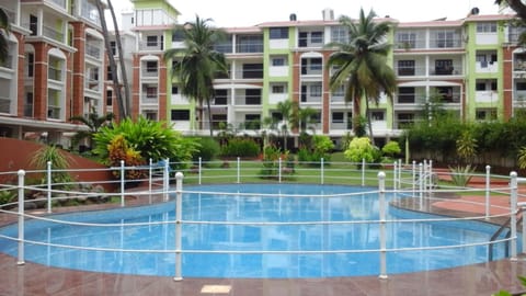 Premium Luxury -1BHK at Candolim Beach with Free Wifi and Pool Apartment in Candolim