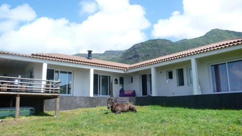 Casa Atlantida - Sea front Haus in Azores District