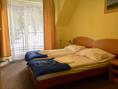 OWR Relax - Hostel położony blisko atrakcji turystycznych Resort in Lower Silesian Voivodeship
