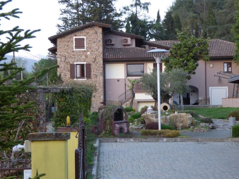 B&B Podere Montese Farm Stay in Province of Massa and Carrara