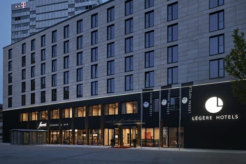 Property building, Facade/entrance, Night