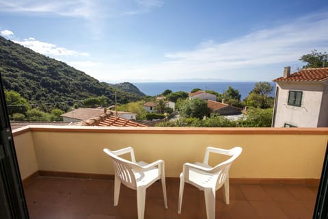 View (from property/room), Balcony/Terrace, Sea view