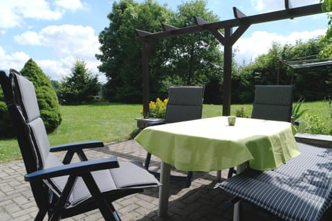 Natural landscape, Summer, Garden, Balcony/Terrace