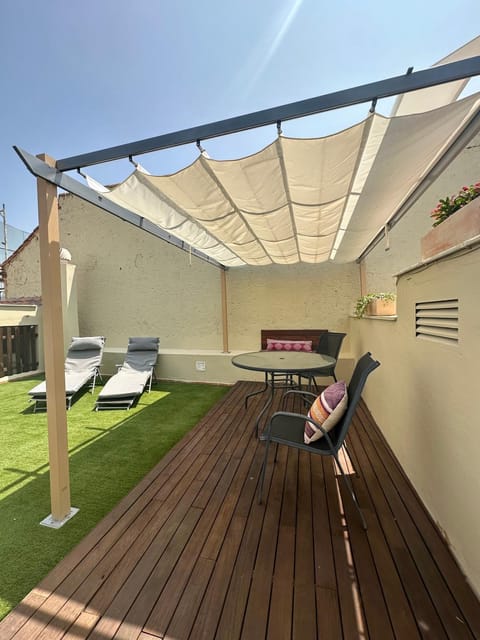 Garden, Balcony/Terrace, sunbed