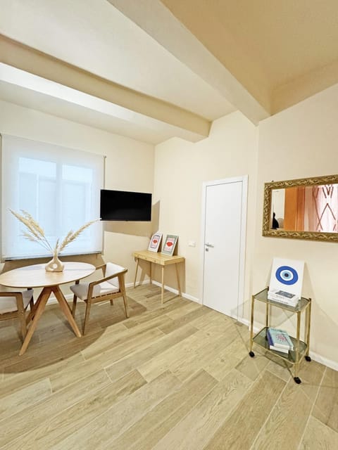 TV and multimedia, Dining area