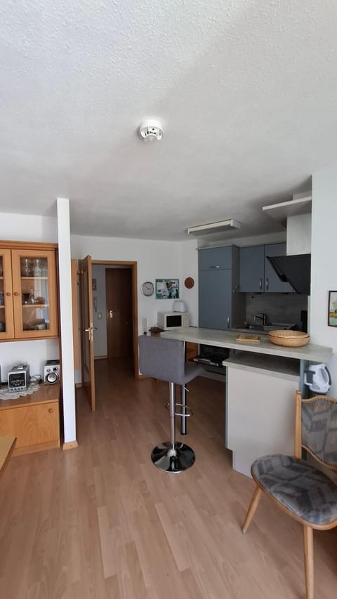 Property building, Kitchen or kitchenette, Living room