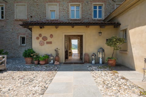 Tenuta Bricchi Farm Stay in Liguria