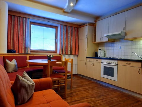 Kitchen or kitchenette, Decorative detail