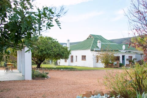 Property building, Garden, Garden, View (from property/room), Garden view, Garden view