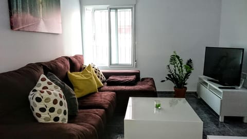 Living room, Photo of the whole room