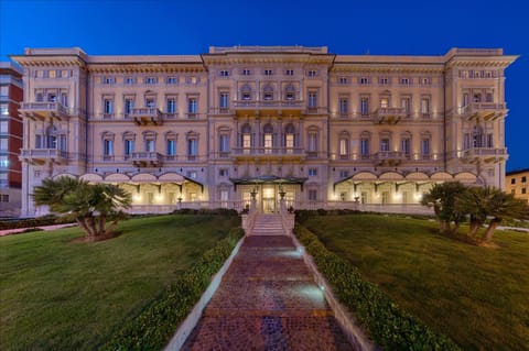 Property building, Facade/entrance, Night, Garden