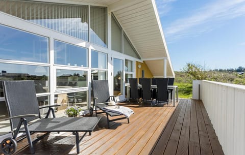 Gorgeous Home In Hjrring With Sauna House in Hirtshals