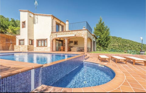 Amazing Home In Sant Miquel Daro With Wifi House in Baix Empordà