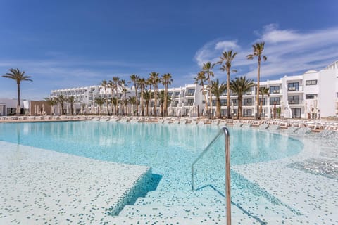 Grand Palladium White Island Resort & Spa - All Inclusive Hotel in Ibiza