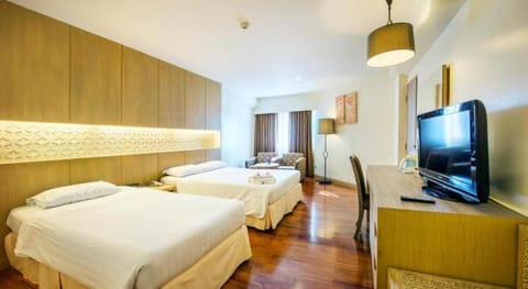 Jomtien Palm Beach Hotel and Resort - SHA Extra Plus Hotel in Pattaya City