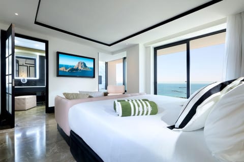 TV and multimedia, Photo of the whole room, Sea view