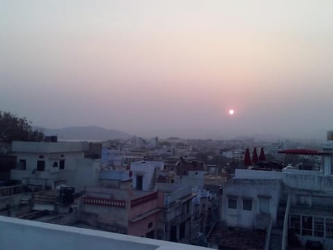 Mewar Avenue Guest House Bed and Breakfast in Udaipur
