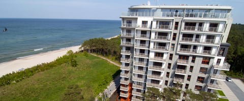 Property building, Facade/entrance, Day, Summer, Garden, Floor plan, Beach, On site, Garden view, Sea view