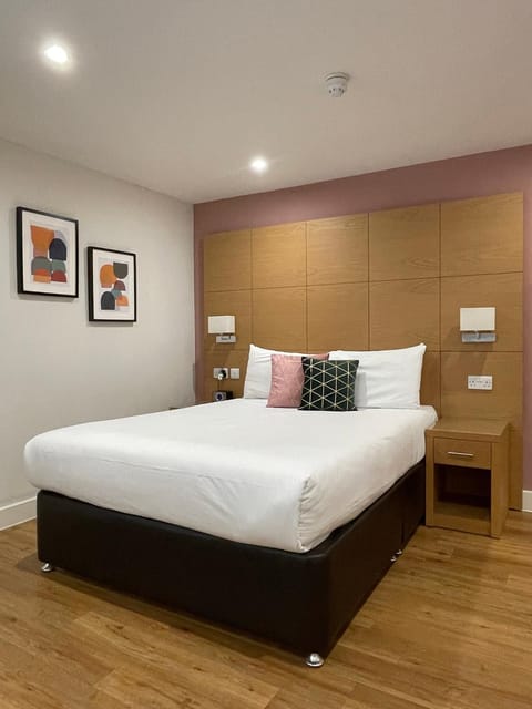 House of Fisher - 100 Kings Road Apartment hotel in Reading