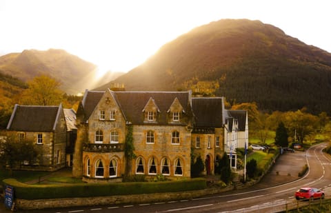 Facade/entrance, Natural landscape, On site, Mountain view, Sunset