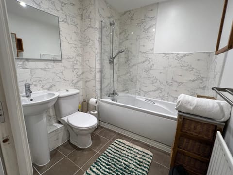 The Best Self Contained Service Studio Apartamento in St Albans