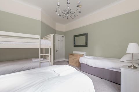 Rose Street Residence Apartment in Edinburgh