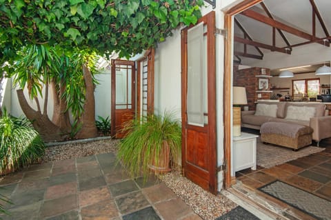 Windsong Cottage House in Hermanus
