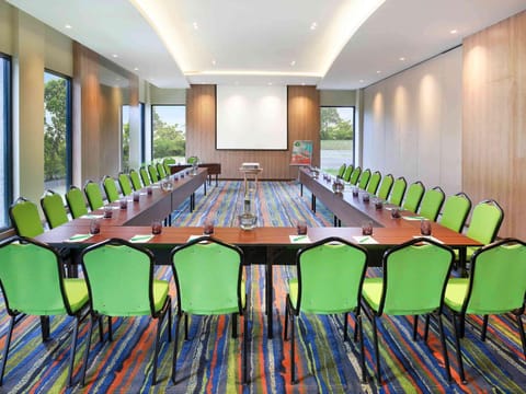 Meeting/conference room