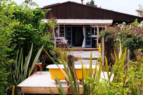 Patio, Garden view