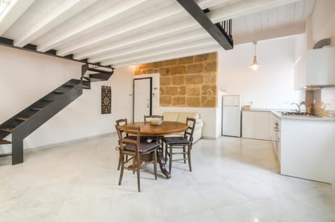 Loft In The Old Town Apartment in Alghero